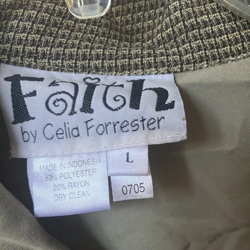 FINAL MARKDOWN Faith by Celia forrester blouse large - Image 4