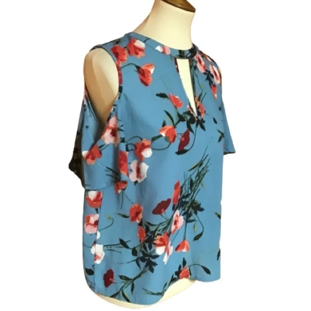 Bright floral cold shoulder top - Image 2