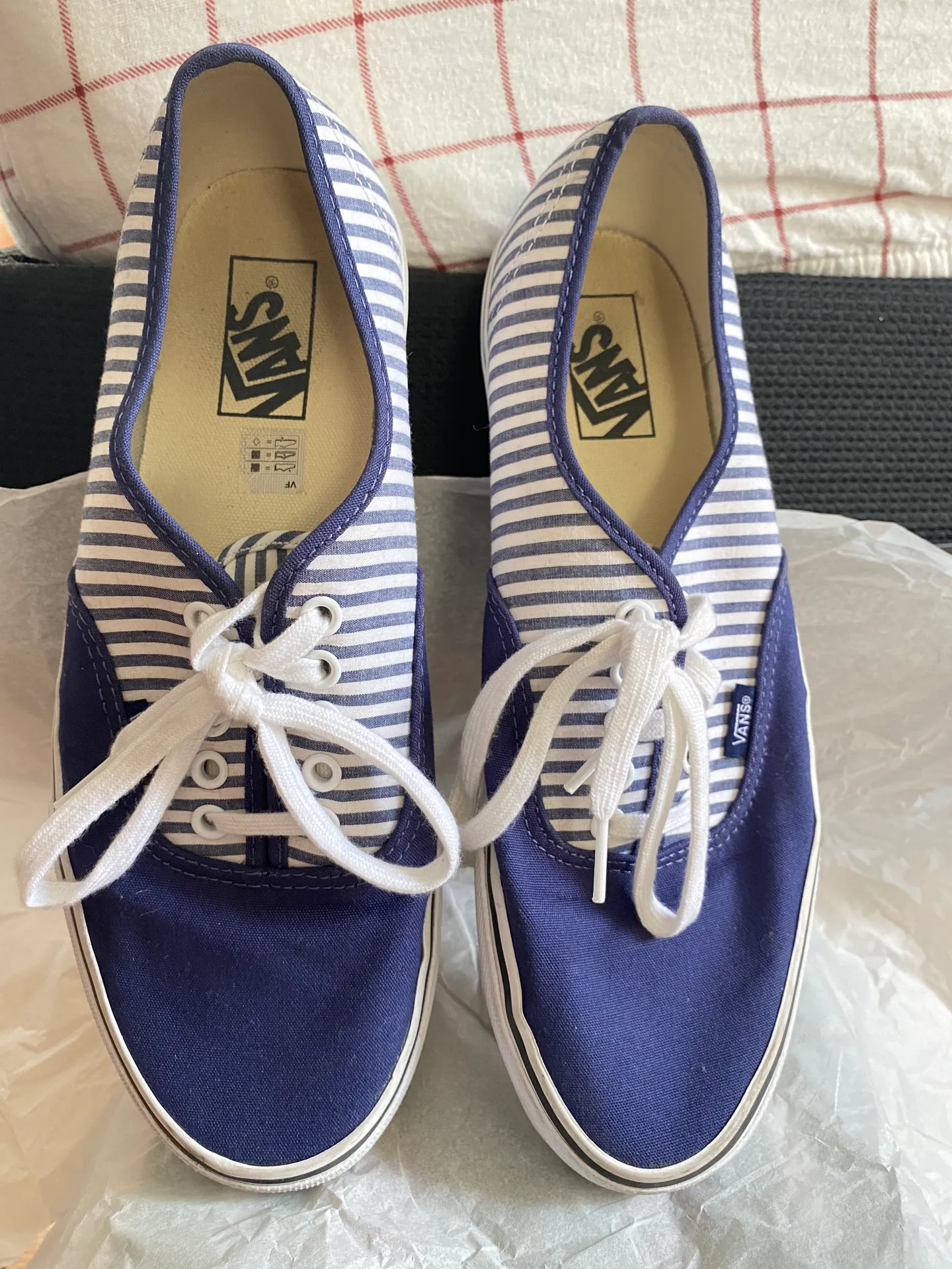 Vans And JCrew Collab Sneakers - Image 7
