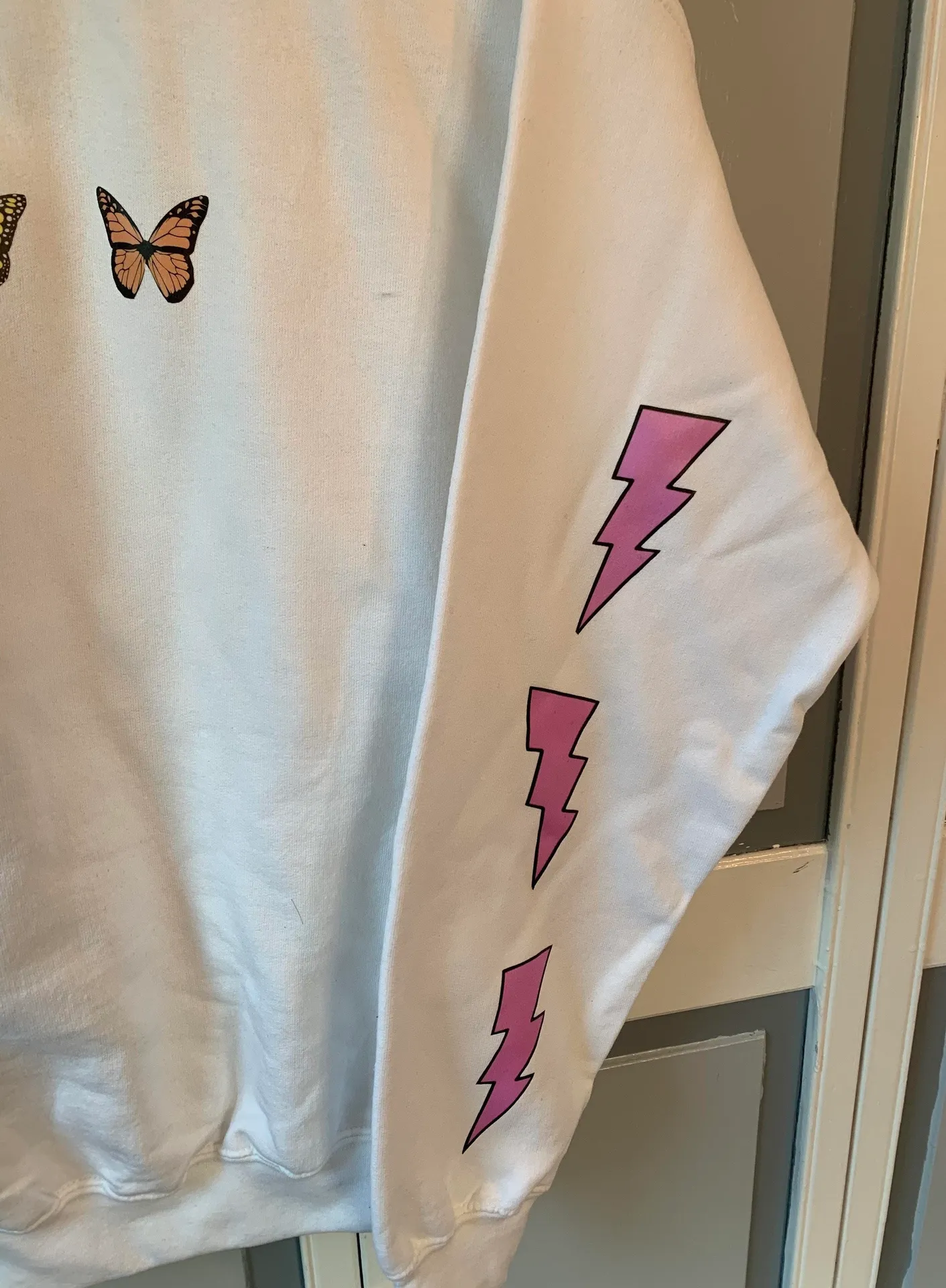 Butterfly Oversized Crewneck Size M - Image 3