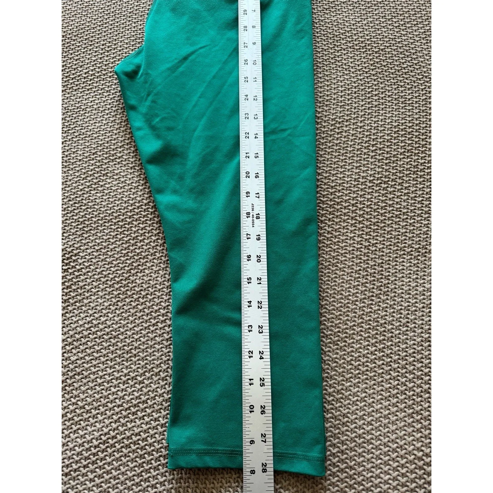 The North Face Flash Dry‎ Women Active Wear Capri Leggings Green Size Small - Image 9