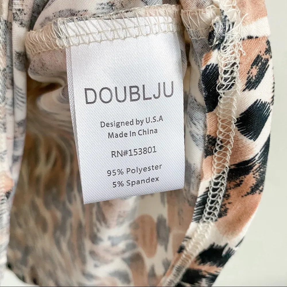 Doublju Leopard Surplice Peplum Long Sleeve Top Size Medium - Image 6