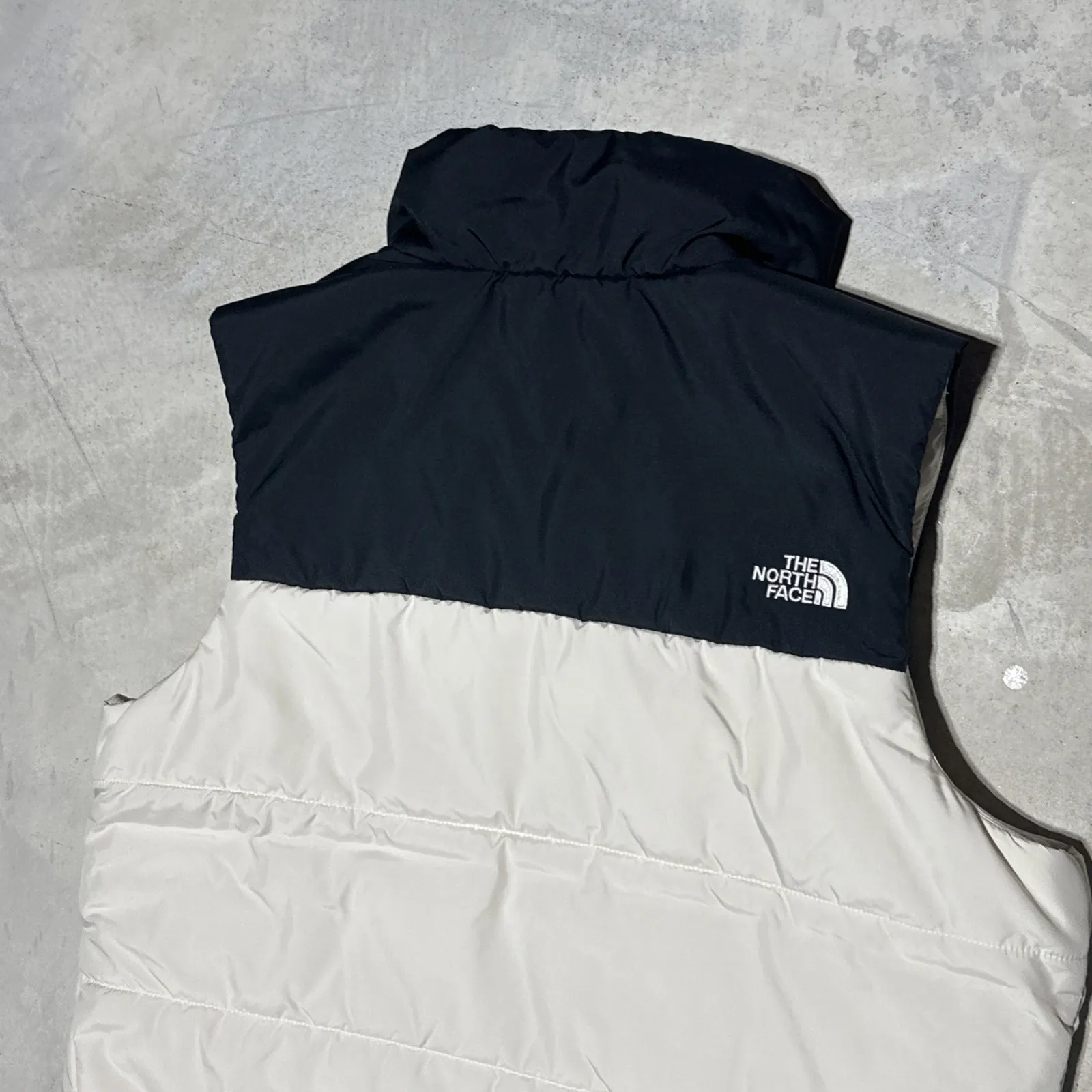 The North Face Vest Jacket Everyday Puffer Lightweight Womens SZ M Johnson Logo - Image 8