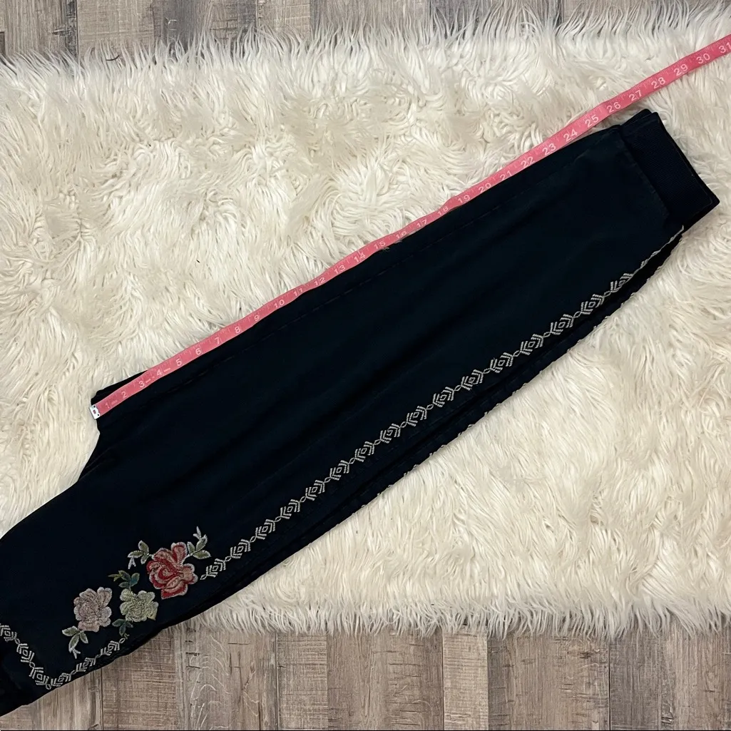 Sundance embroidered jogger pants navy blue S - Image 7