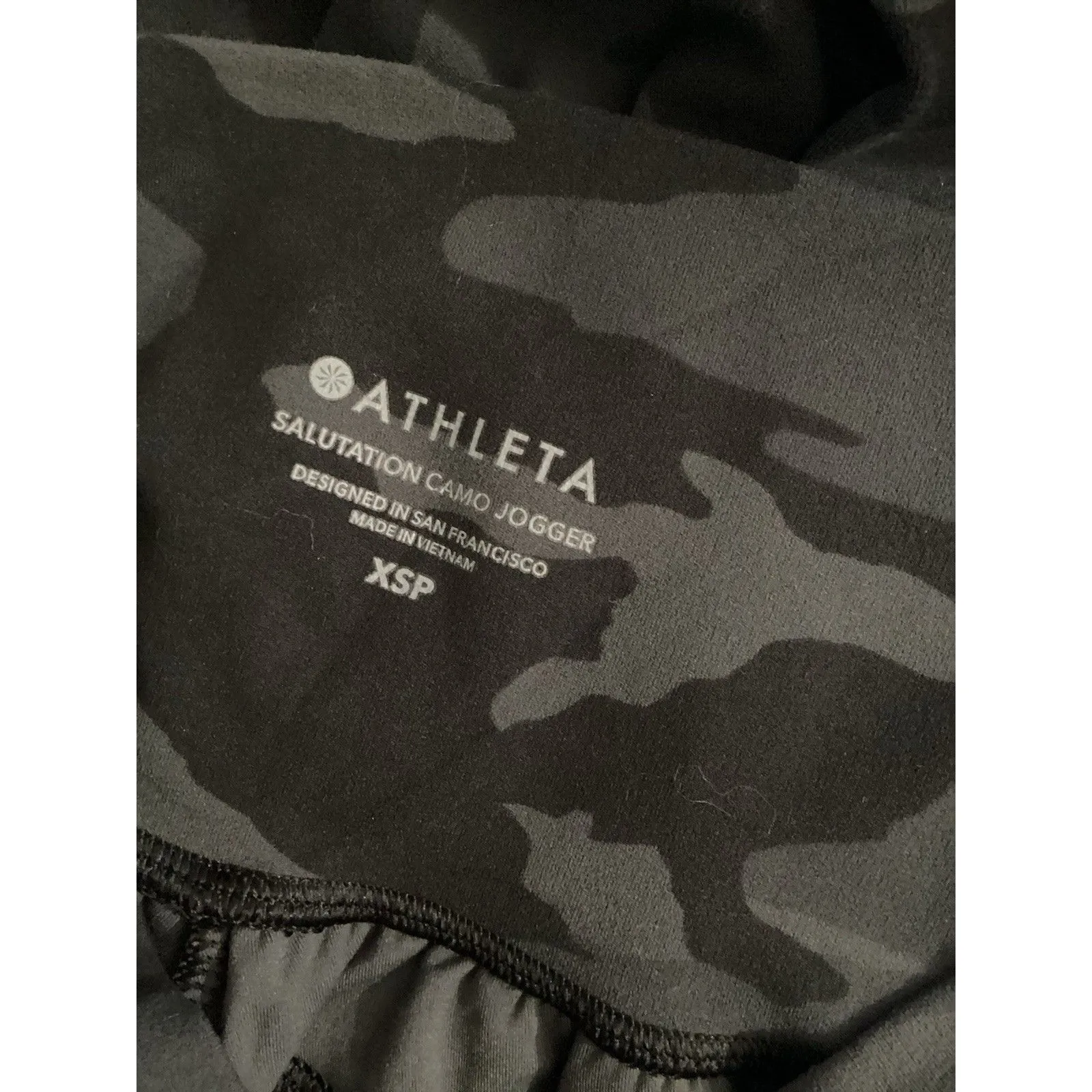 Athleta Jogger Pants Womens XS Petite Camoflauge Salutation High Rise Pocket - Image 4