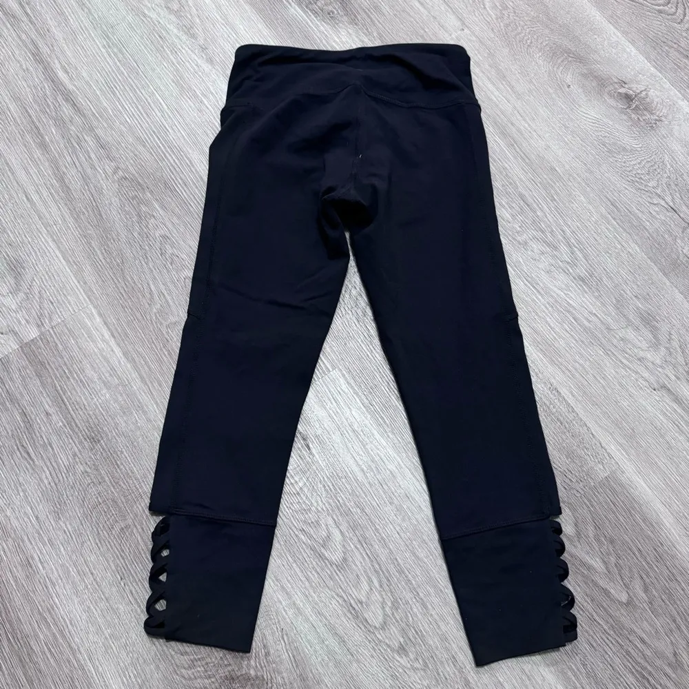 Athleta Mind over Matter Black Crop Leggings Criss Cross XXS - Image 7
