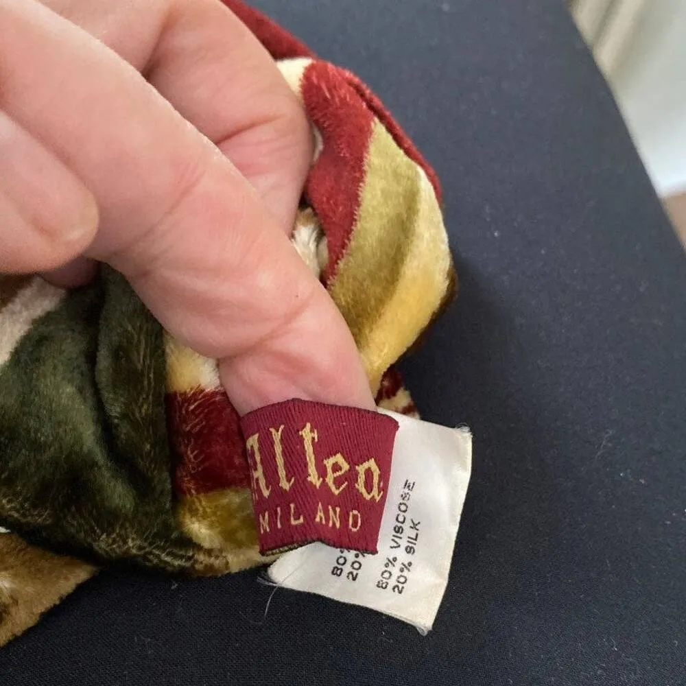 Altea Milano Velvet Reversible Scarf - Image 5