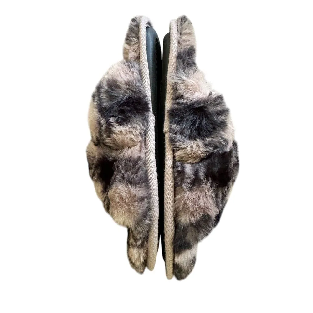 Victoria Secret PINK Fuzzy Plaid Slippers size S US 5/6 - Image 4