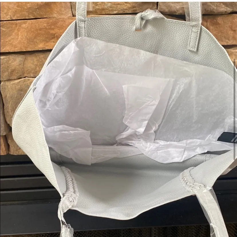 Badgley Mischka Gray Pebbled vegan leather shoulder Tote Bag decorative chain - Image 5