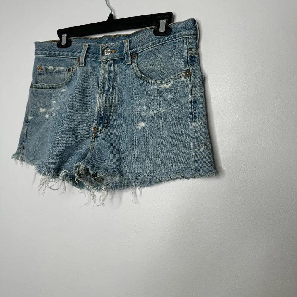 Levi’s vintage jean shorts size 31 - Image 2