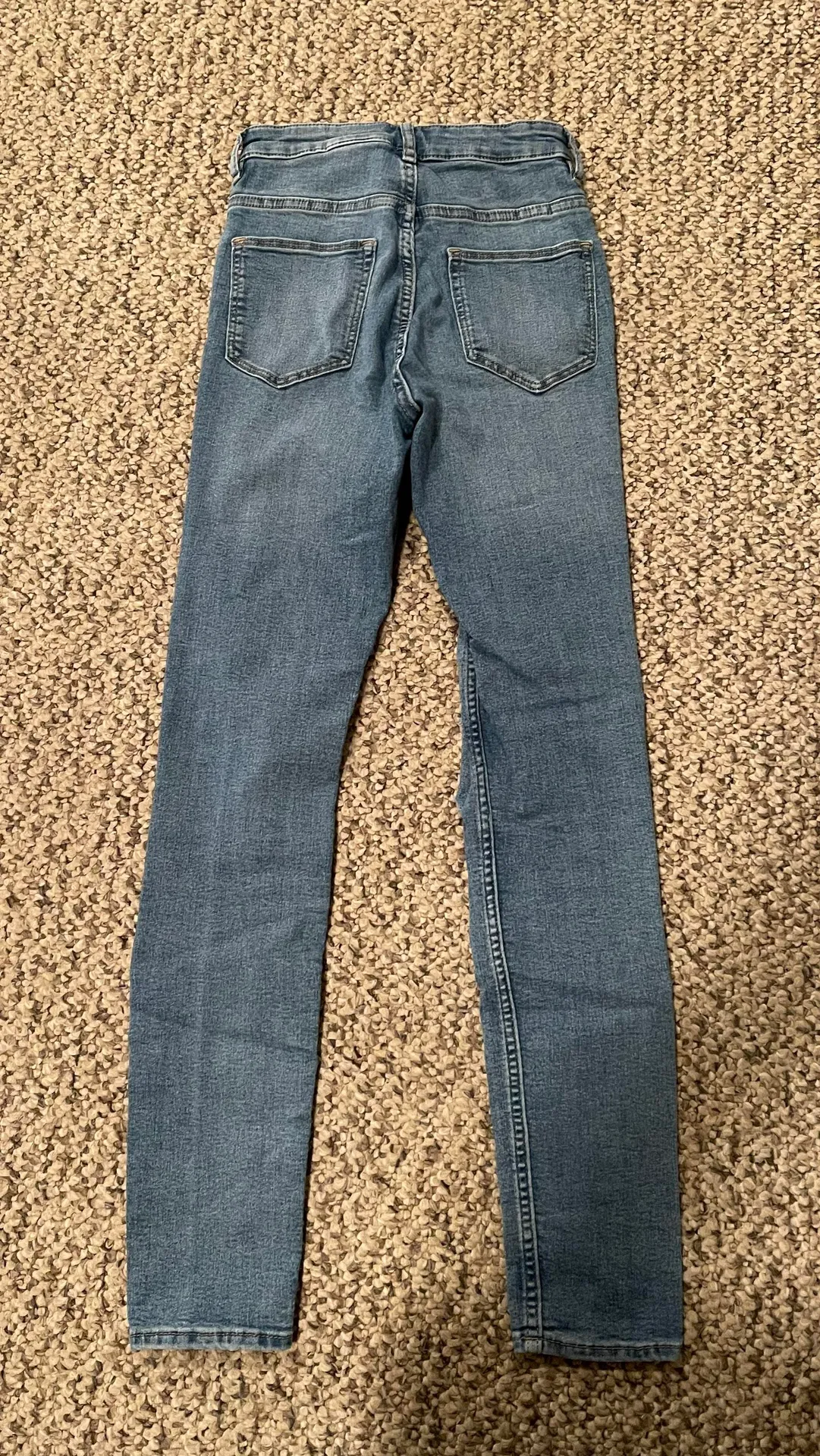 H&M High Rise Jeans - Image 5