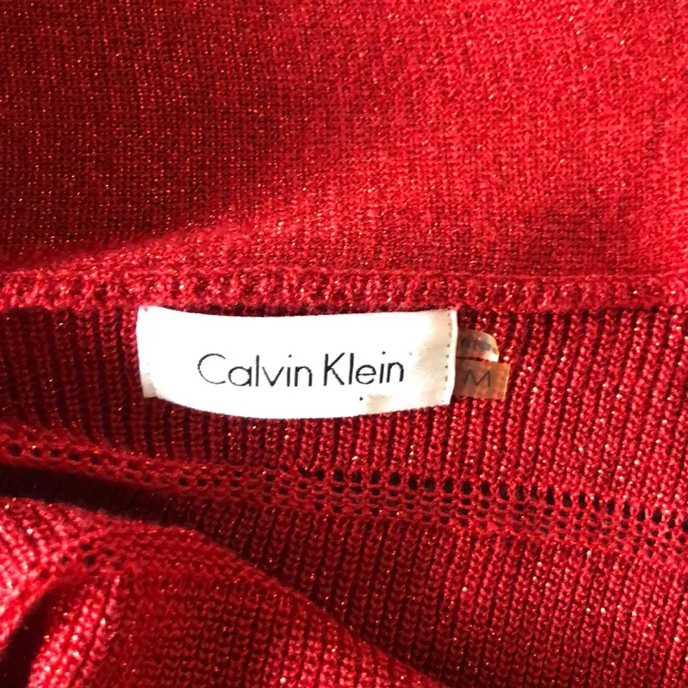 CALVIN KLEIN Shiny Red Open Front Shirt Size M - Image 7