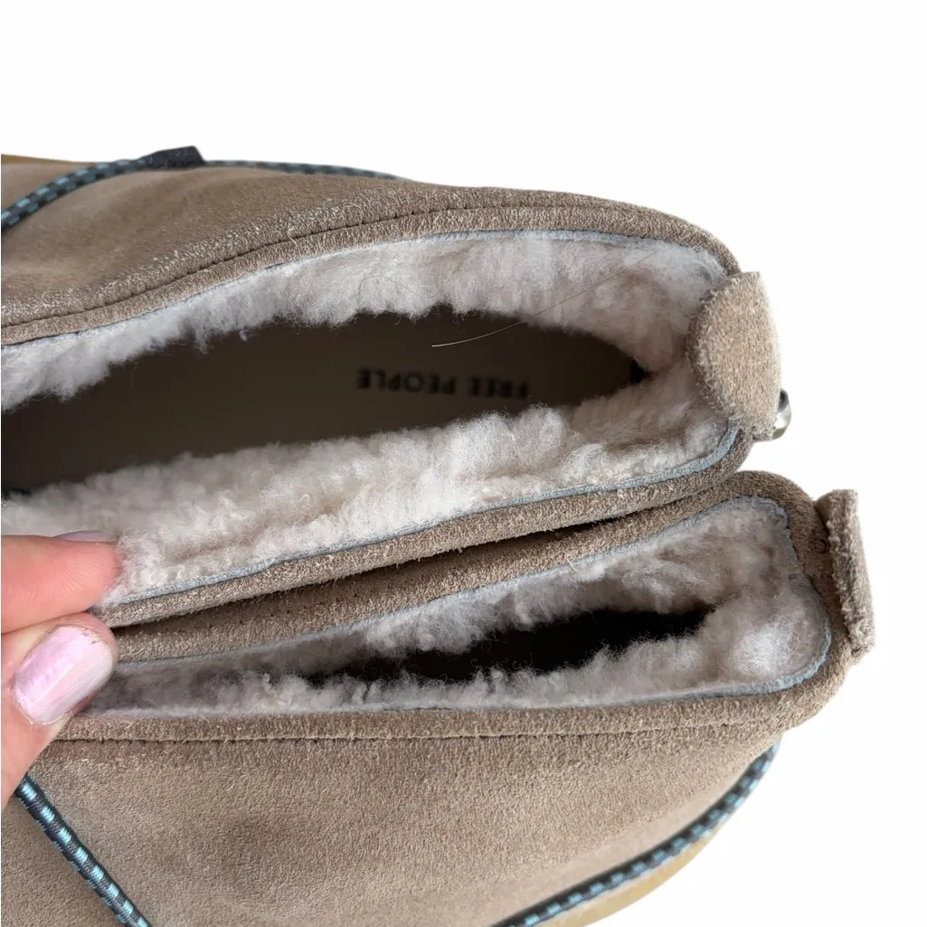Free People Snowdrop Micro Genuine Shearling Boot size 37 - Image 6