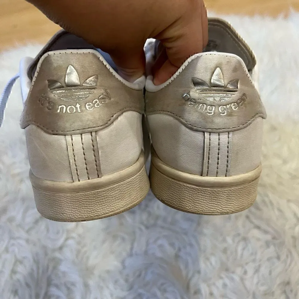 Adidas Stan Smith x Disney Peter Pan Tinkerbell Shoes women 5.5 White Sneakers - Image 4