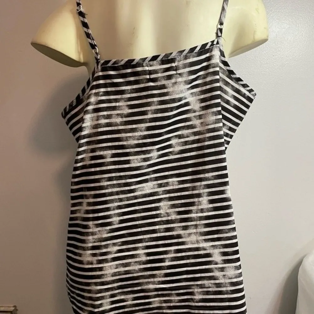Faded Glory Black/White Striped Tank Top Size L - Image 3