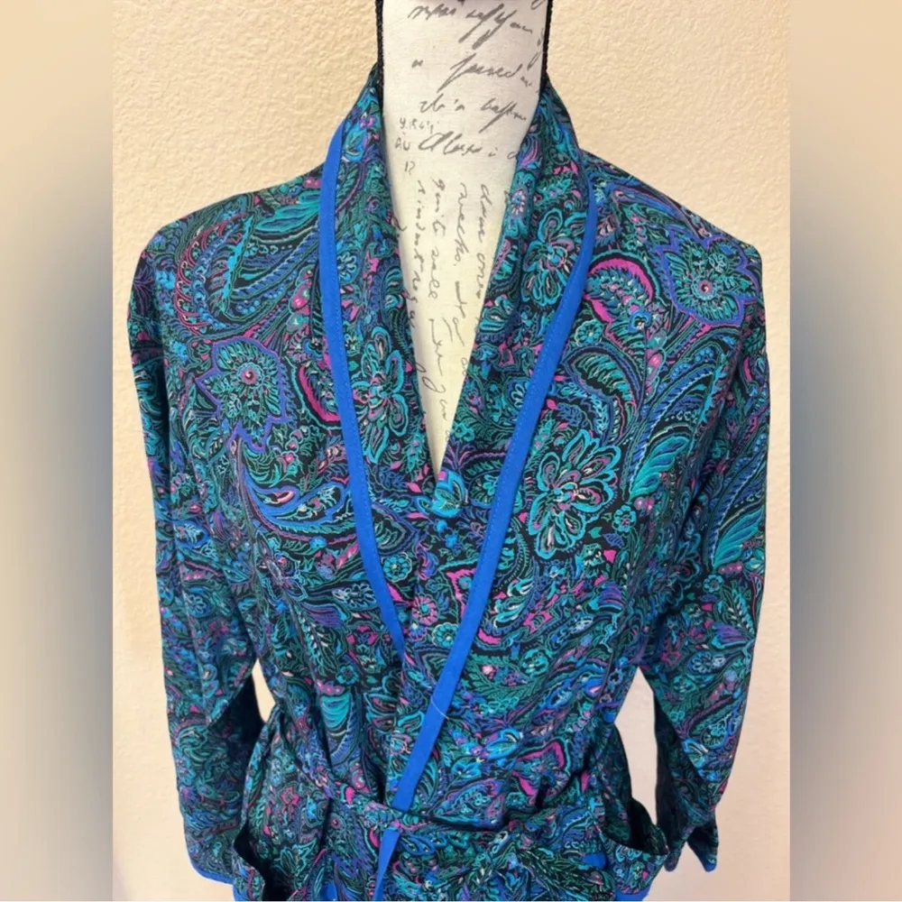Vintage Victoria’s Secret Paisley Floral Long Robe - Image 4