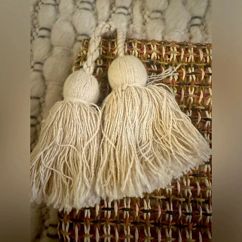 Madewell Large Tassel Raffia Zip Pouch - Image 4