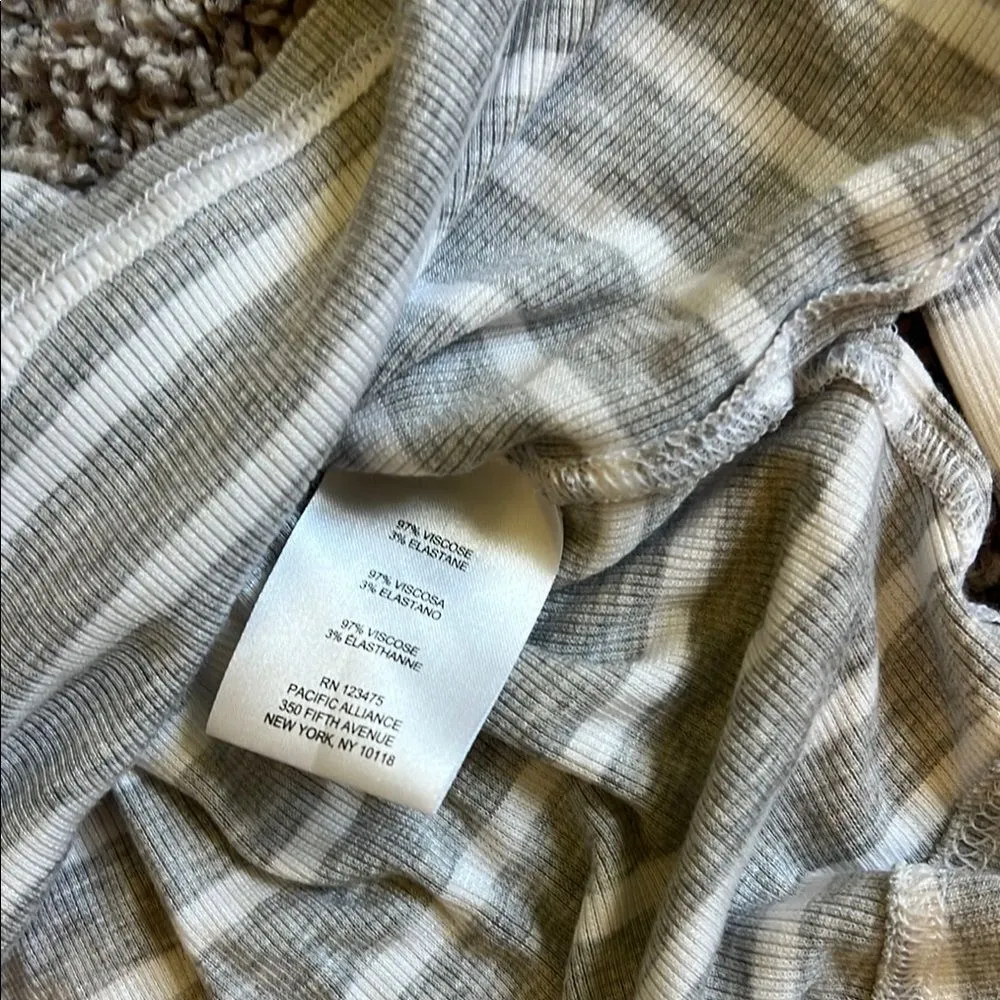 Jones New York Tan Fitted Ribbed cowl neck Shirt - Image 3