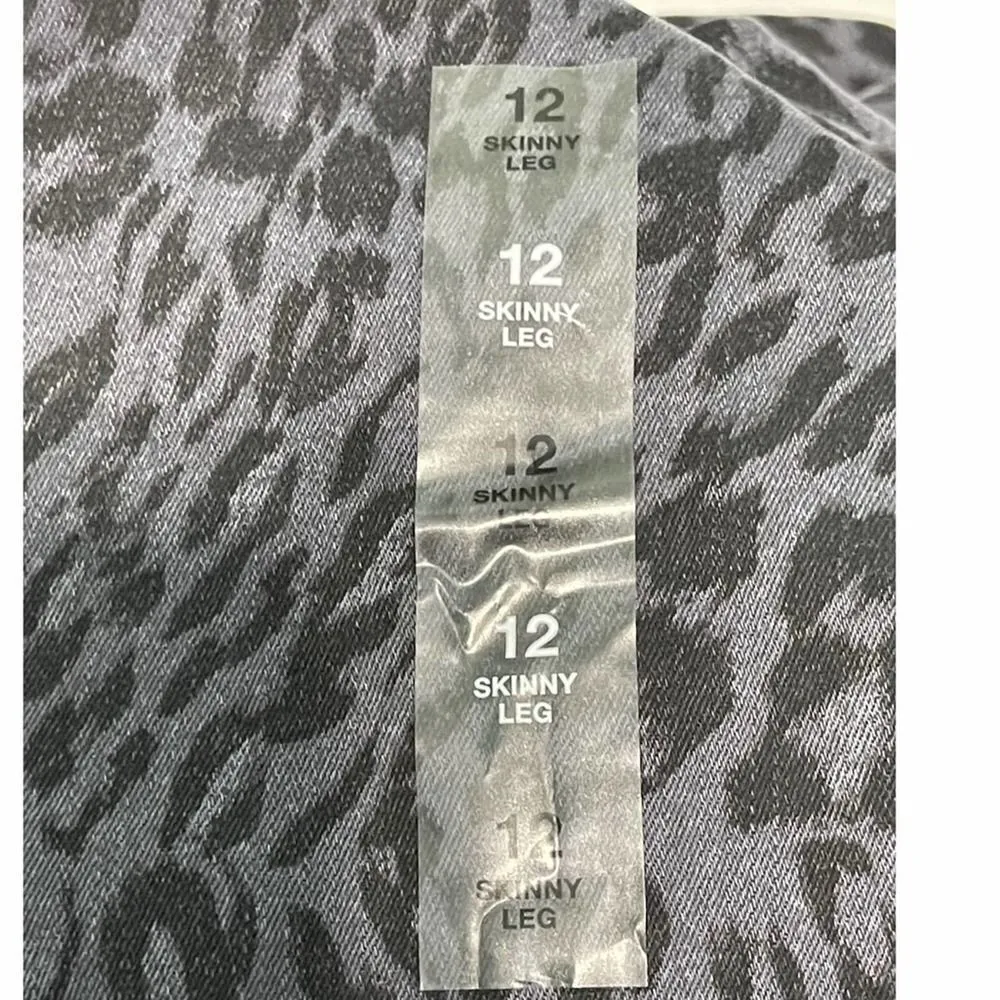Style & Co Wild Puma Curvy Skinny Jeans Animal Print Colored Denim Black Gray 12 - Image 11