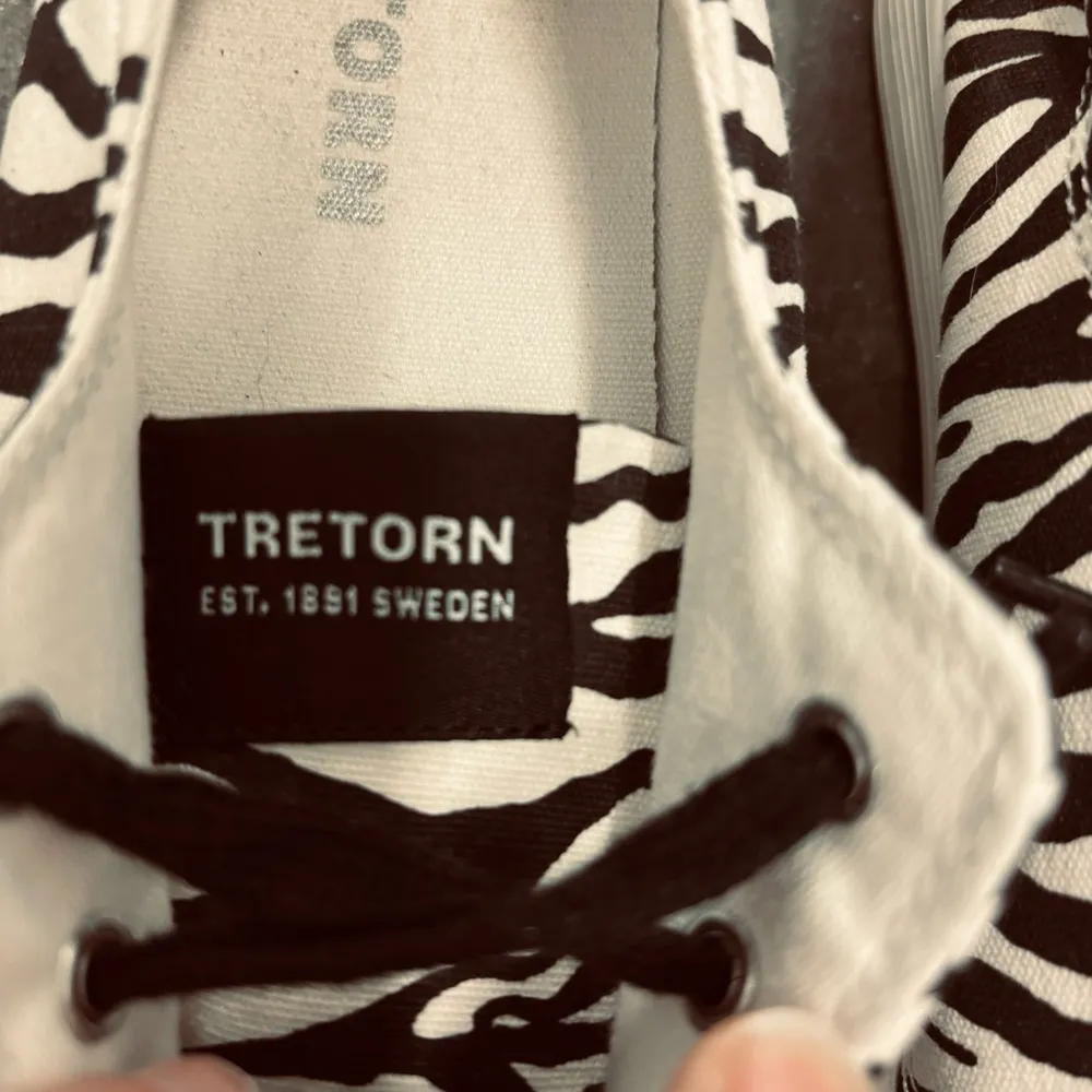 Tretorn canvas zebra print slip on shoes - Image 3