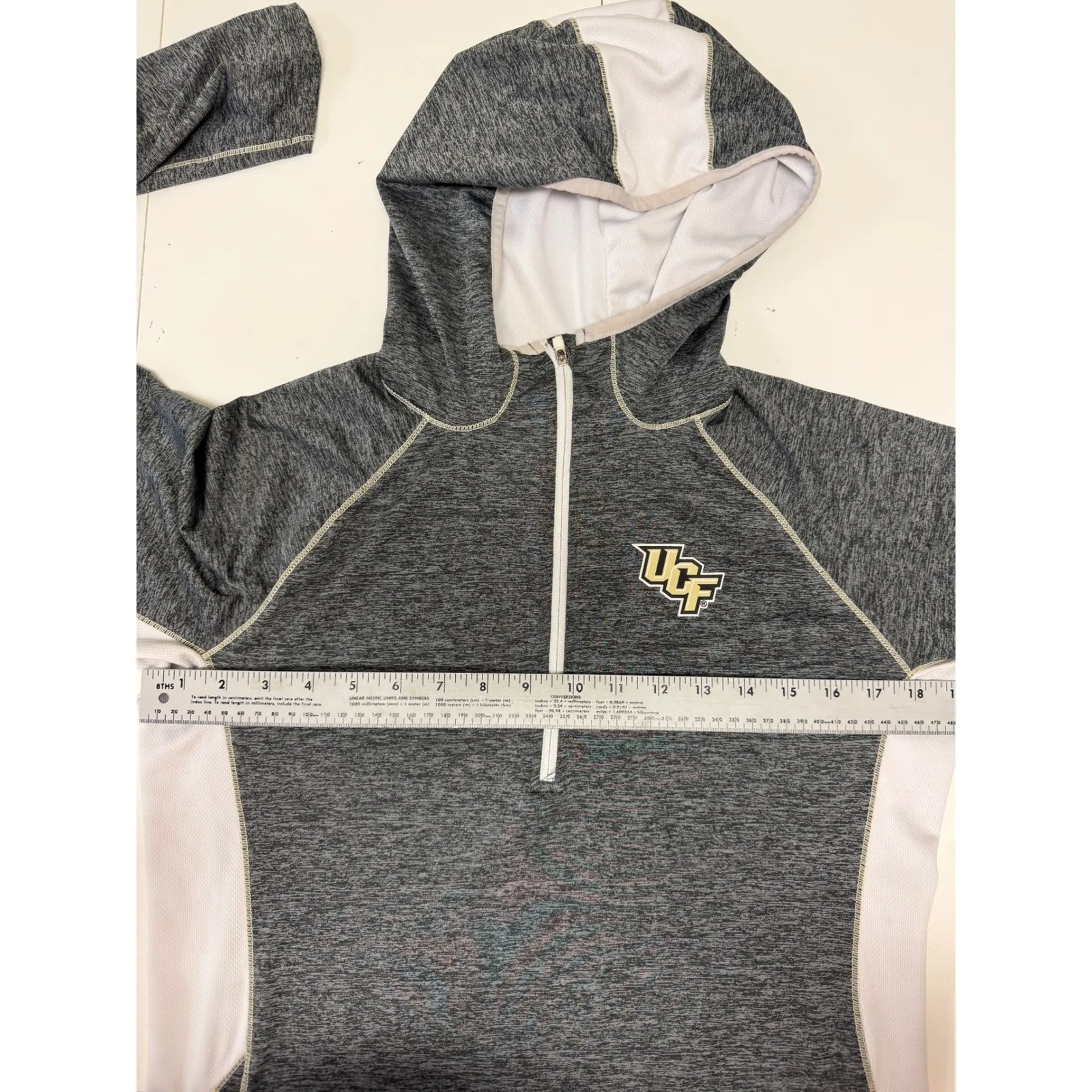 UCF Knights Women Gray Quarter Zip Hooded Pullover Athletic Top Sz M Size M - Image 6
