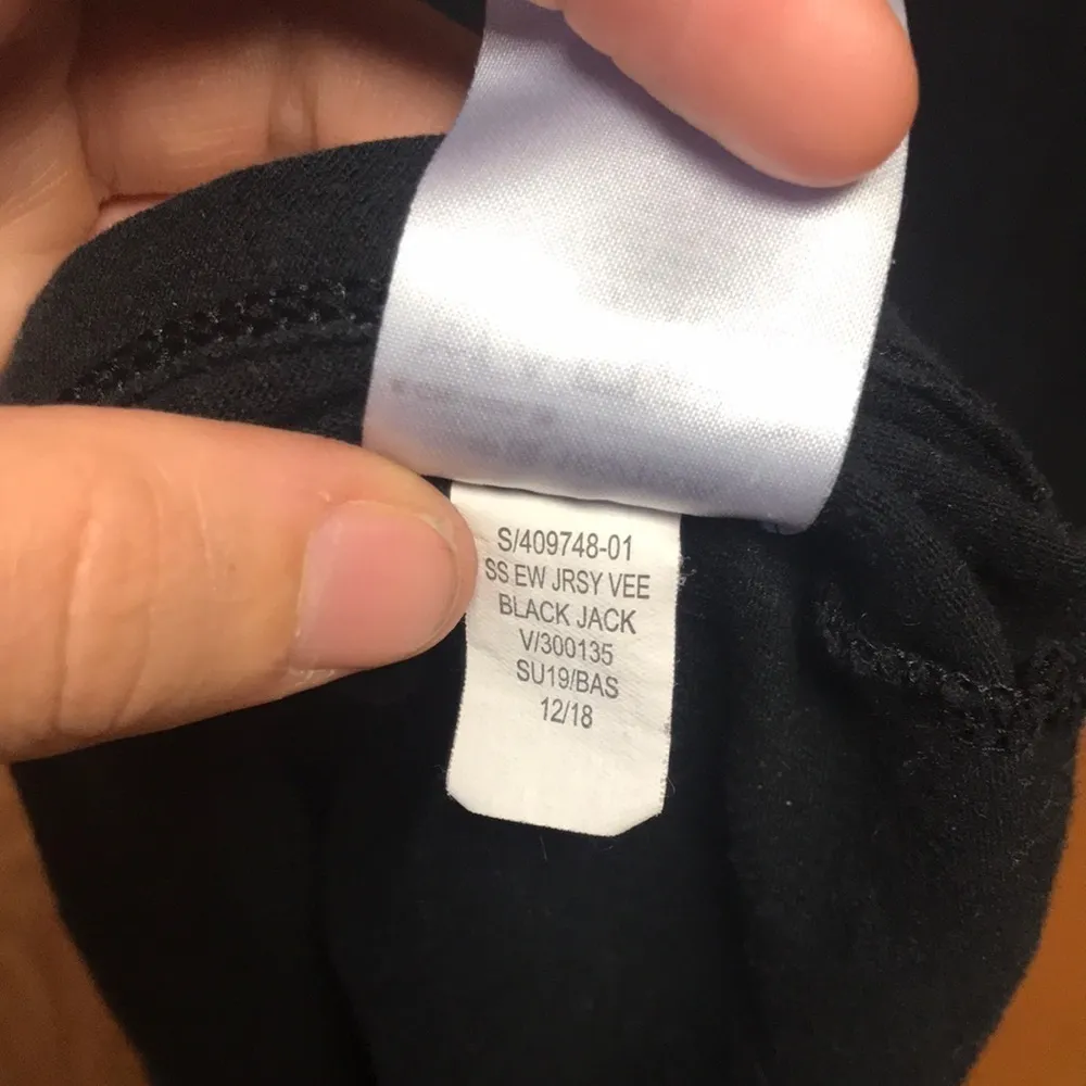 OLD Navy slub knit blackjack Vneck basic tee - Image 6