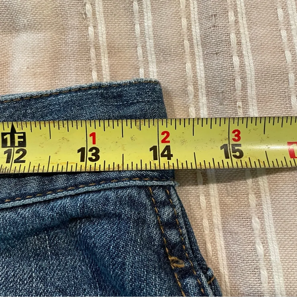 Madewell Rigid Demi Boot Crop Jeans in MacGill Wash 26 - Image 13