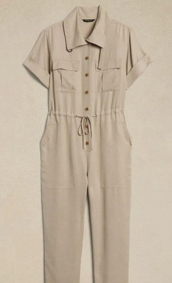 NWT Banana Republic Utility Jumpsuit in Maverick Tan Size Large - Image 4