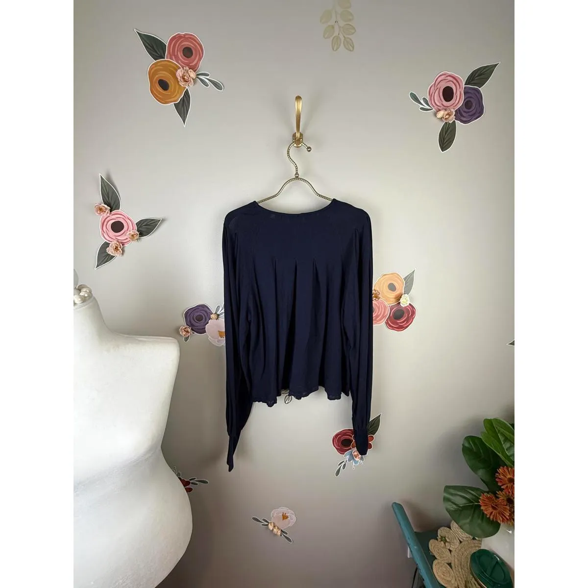 Free People Navy Textured Back Pleated Blouse - Size - Large - Image 2