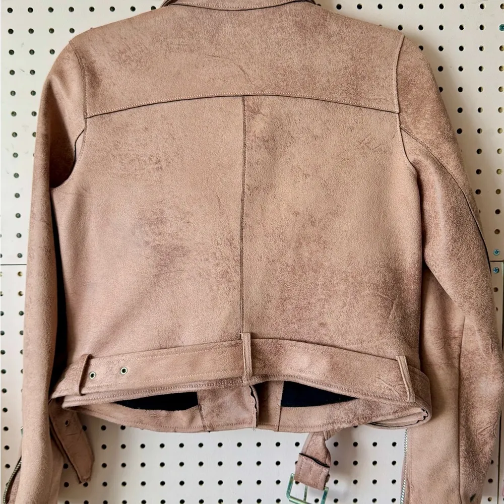 DEX Vegan Suede Moto Jacket size Small in Dusty Rose color. EUC - Image 2