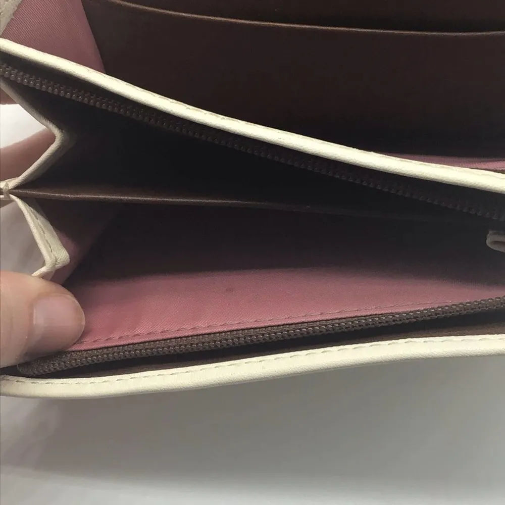 COACH off white leather wallet - Image 13