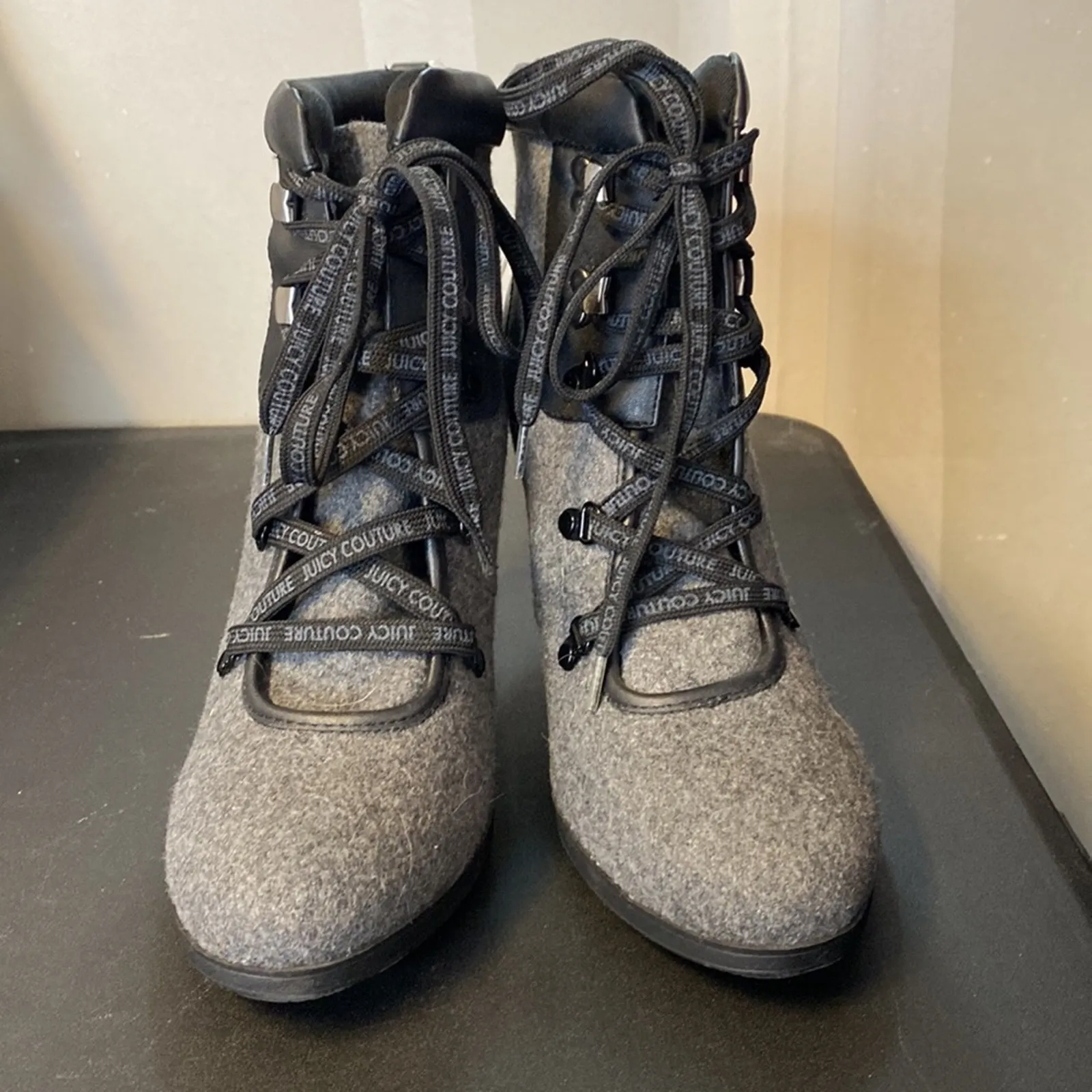 Juicy Couture black grey ankle lace up chunky heel boots True Y2K size 10 - Image 4