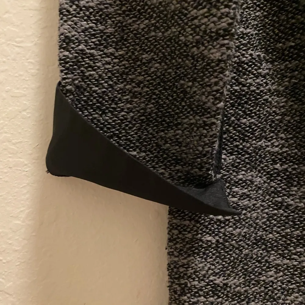 Soft Surroundings Black&Grey Marled Beaded Collar Tunic Sweater/Shacket Size XL - Image 6