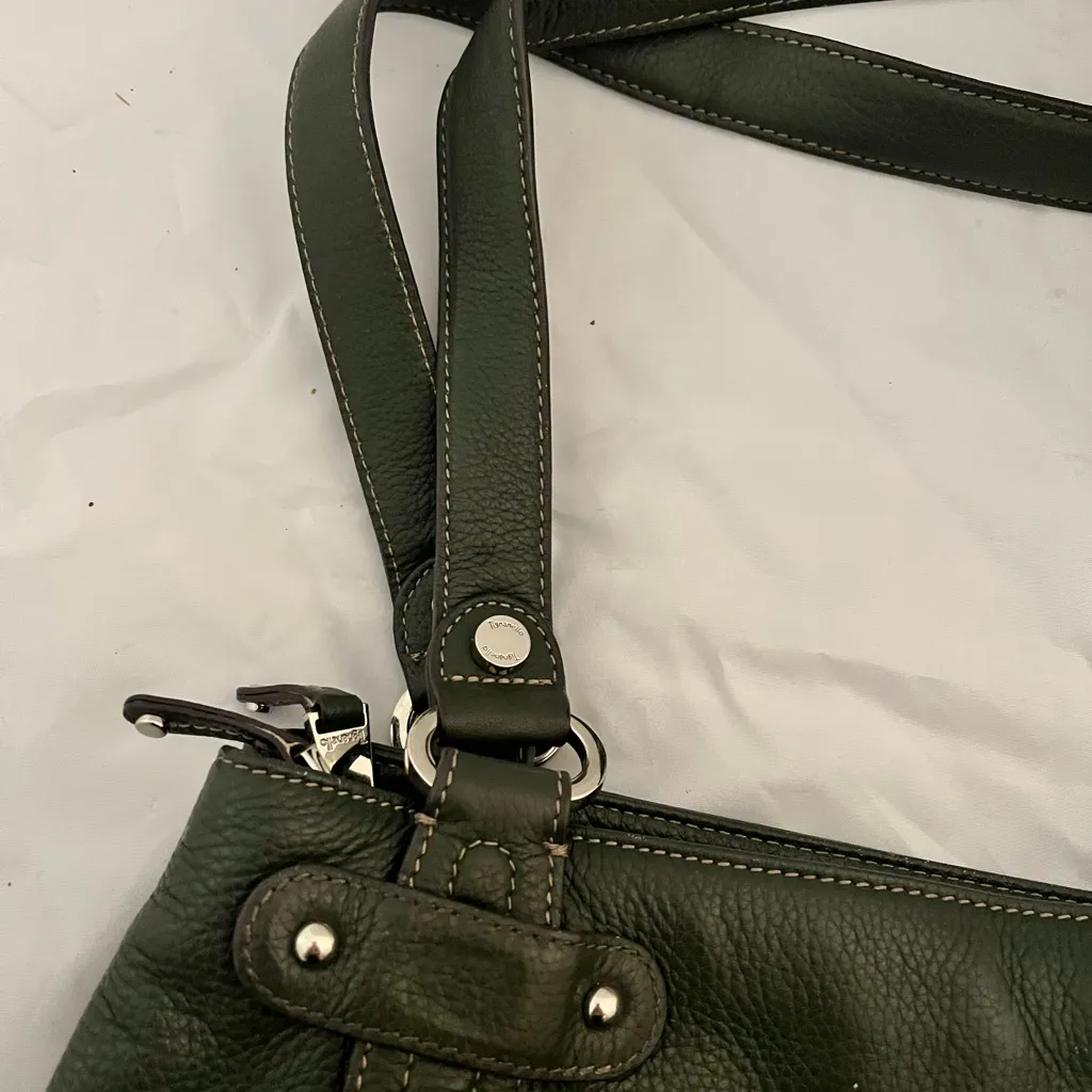 Tignanello Olive Green Leather Shoulder Bag - Image 2