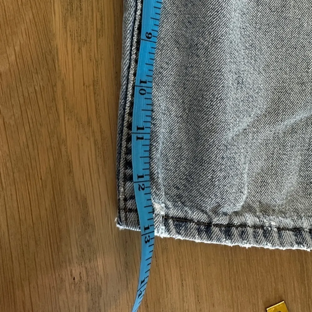 VTG Levi’s women’s capri blue Bermuda denim junior size 7 - Image 7