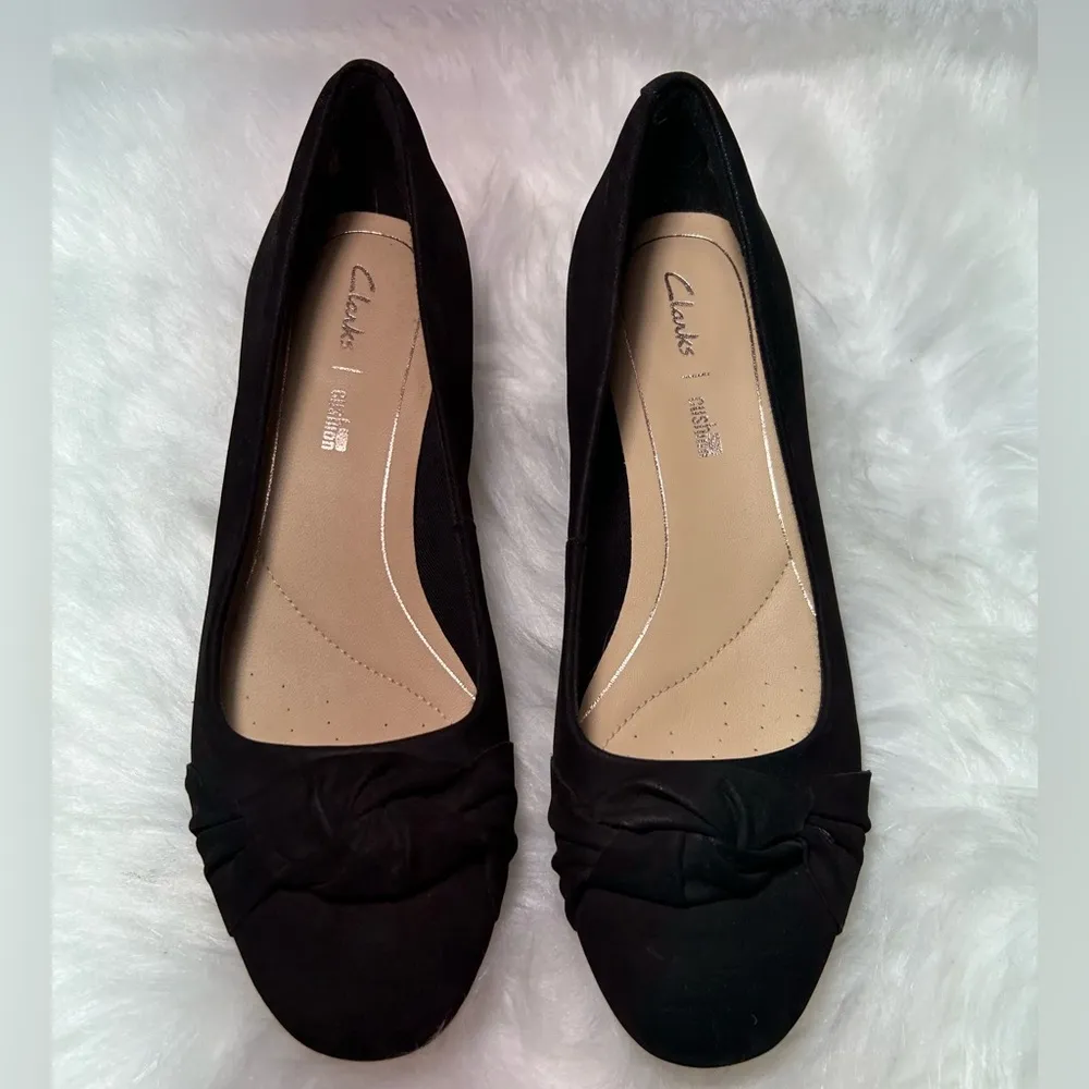 Clarks Orabella Lily Nubuck Court Size 7M - Image 6