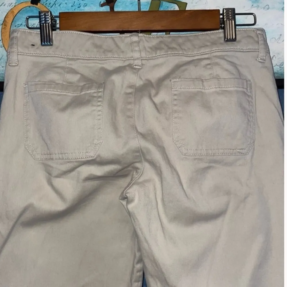 Hollister khaki pants womens size 1R W25 L31 chino fly front school uniform - Image 5