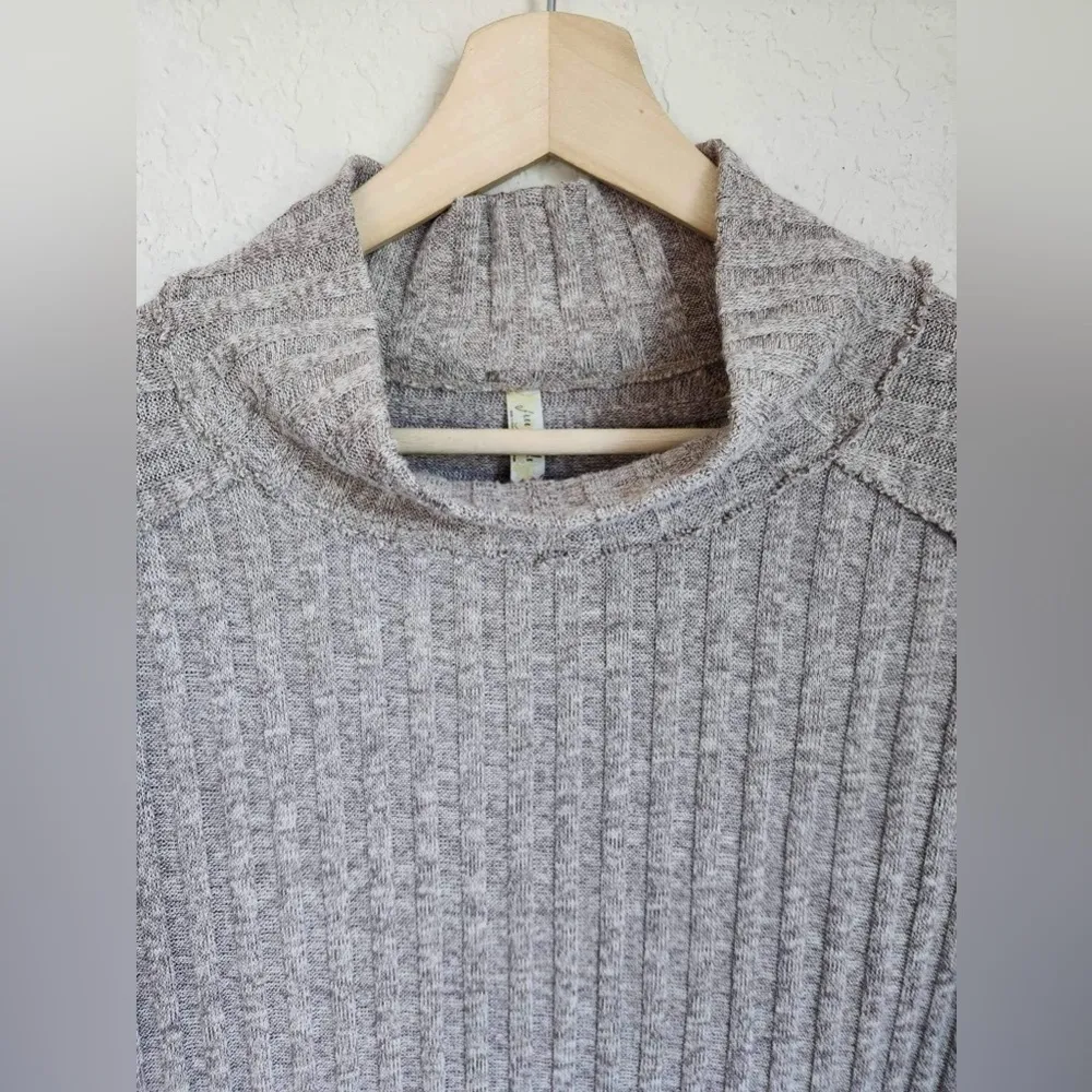 Free People Waffle Knit Long Sleeve Mock Neck size medium - Image 4