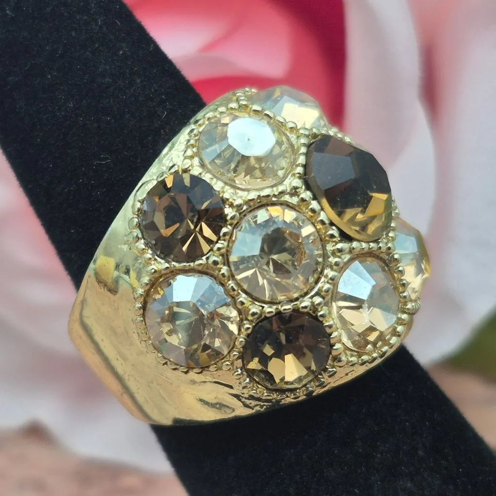 Gold Tone & Crystal Statement Cocktail Ring Fashion Bling Size 7 Mint - Image 7