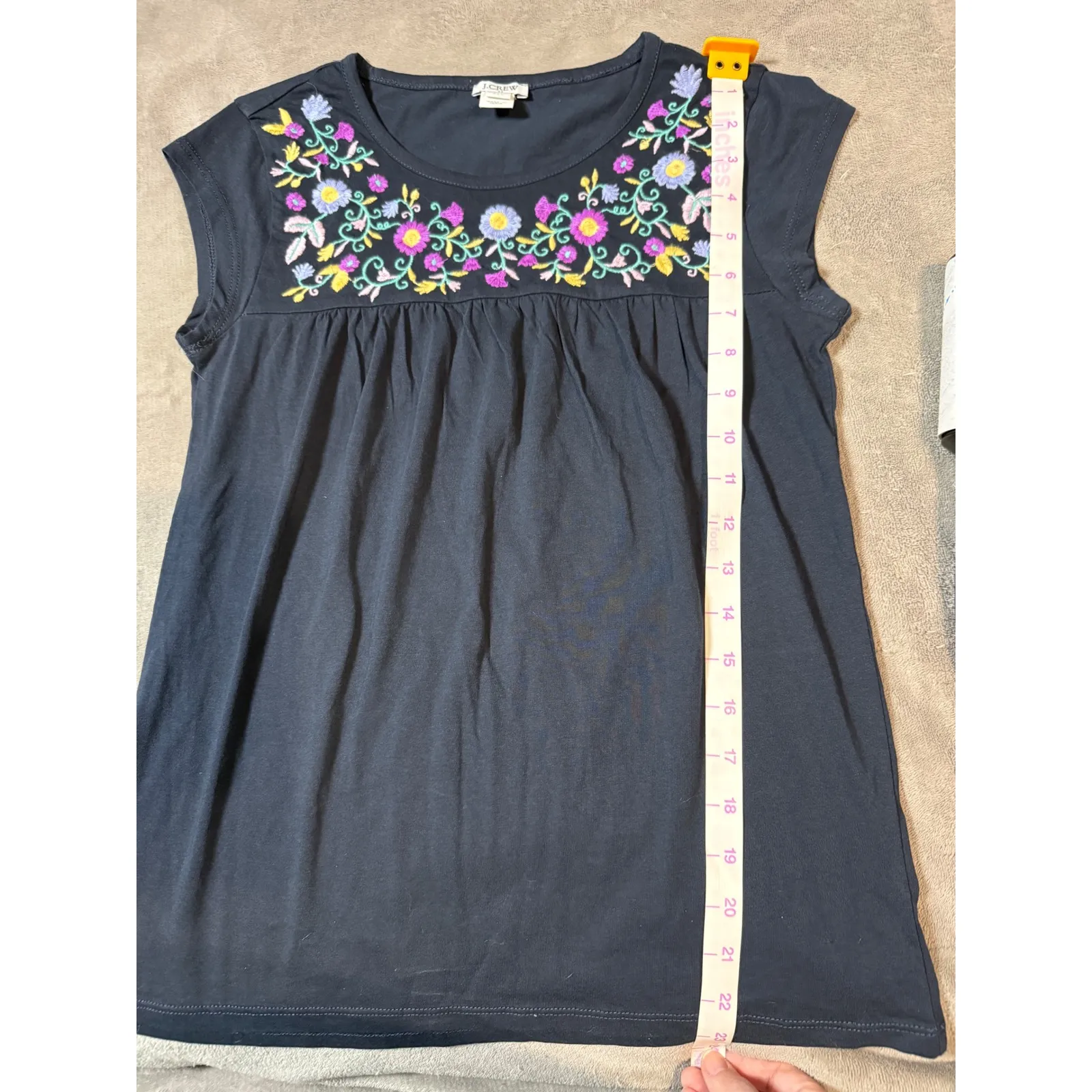 J.Crew Size XXS Short Sleeve Navy Blue Crew Neck Shirt Embroidered Floral Purple - Image 6