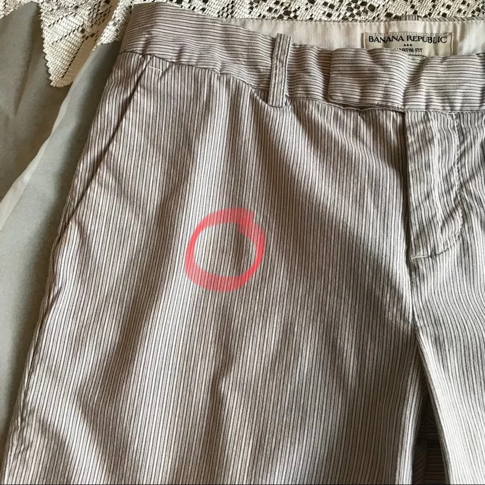 5/$25 Banana Republic Martin fit shorts Size 2 pinstripe - Image 5