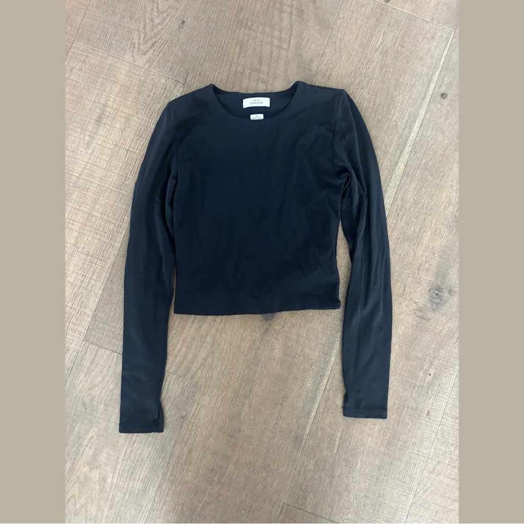 babaton aritzia contour long sleeve crop top - Image 2