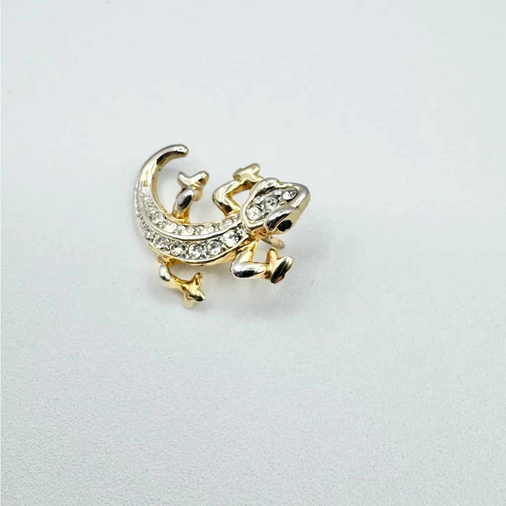 VNTG Gold Plated Gecko Lizard Brooch Pin Emerald Eyes - Image 2