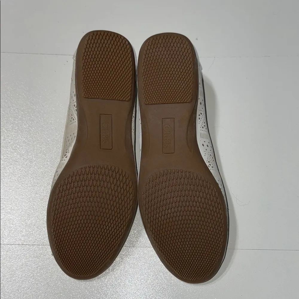 Cliffs by White Mountain Women's White Ballet Flats Size 7.5 - Image 3