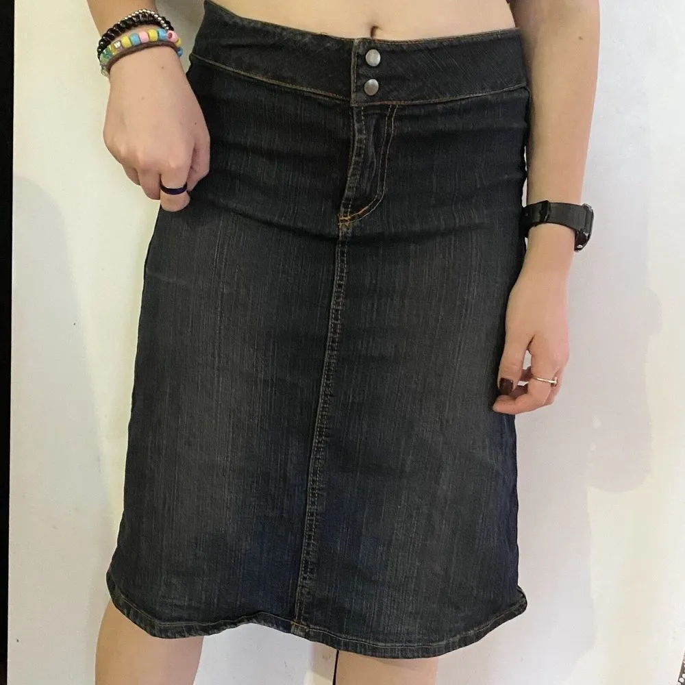 Women Vintage Denim Skirt S Small Y2K knee length Midi Dark Blue Pencil Bodycon - Image 3