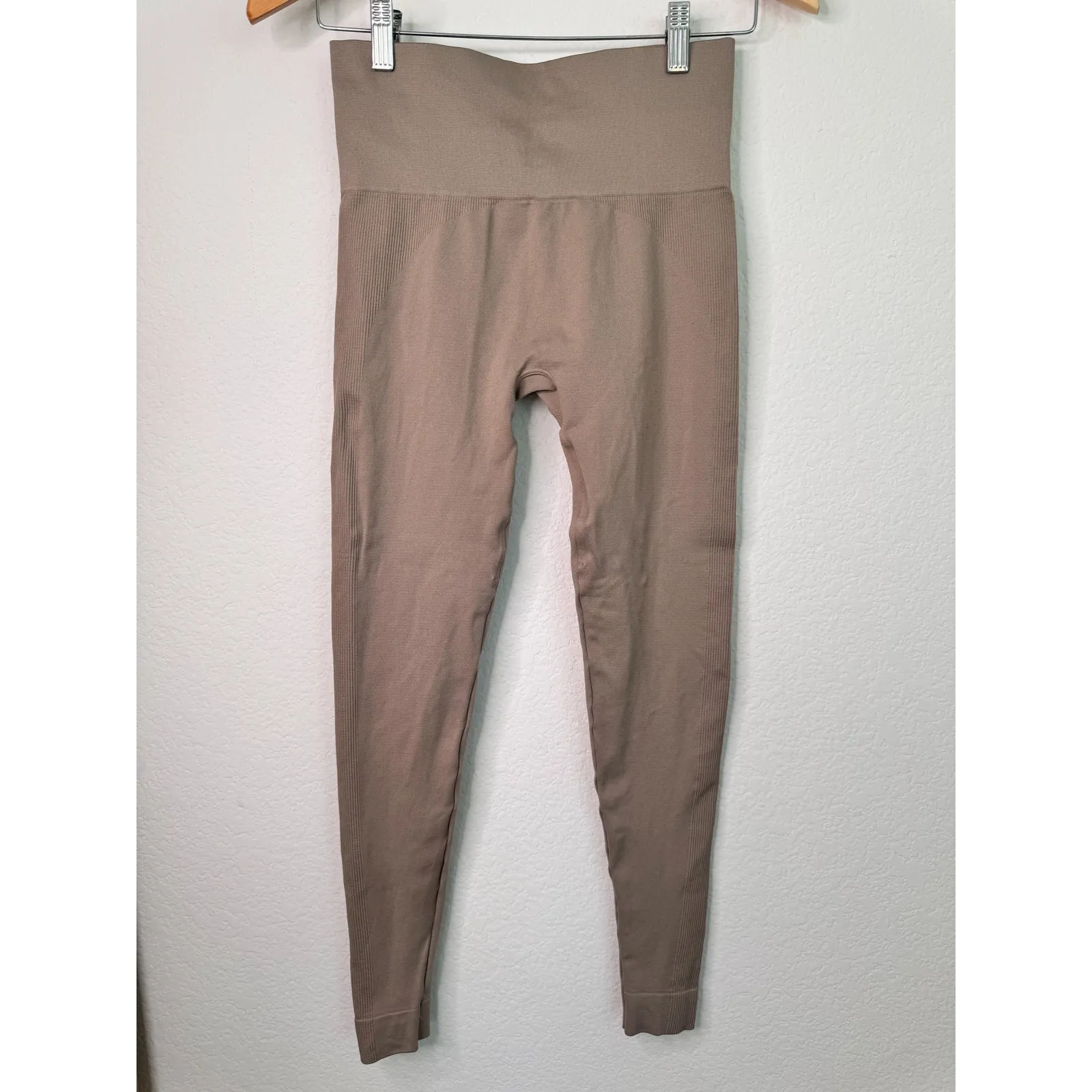 SET Active Beige Leggings - Image 5