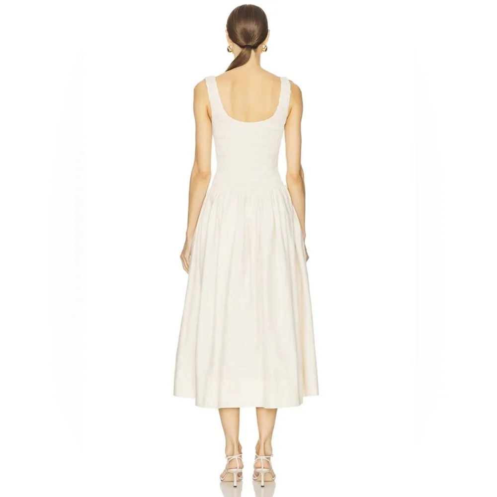 Pistola ALESSIA DRESS - SHELL -S
Elegant White Sleeveless Dress - Image 3
