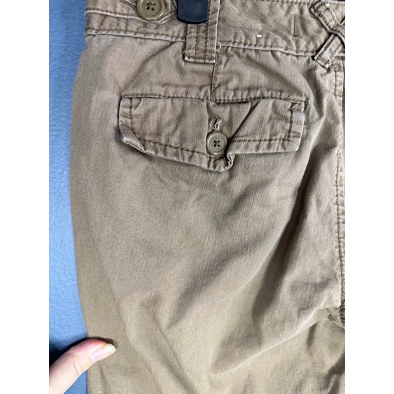 Y2K Aeropostale Bermuda Shorts Women's Size 5/6  Khaki Long Cuffed Medium Rise - Image 3