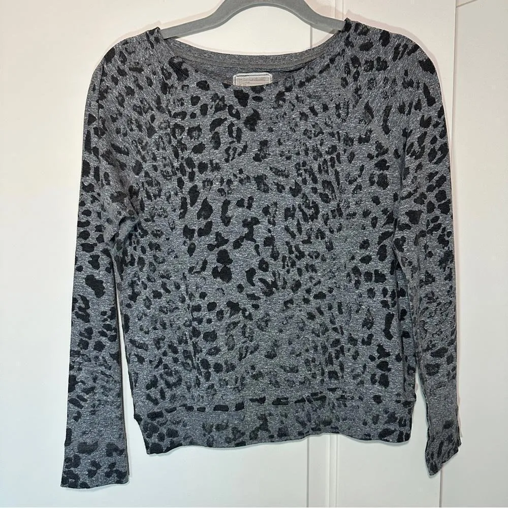Current/Elliott‎ The Letterman Tee Heather Grey Leopard Size: 0 or XS - Image 2