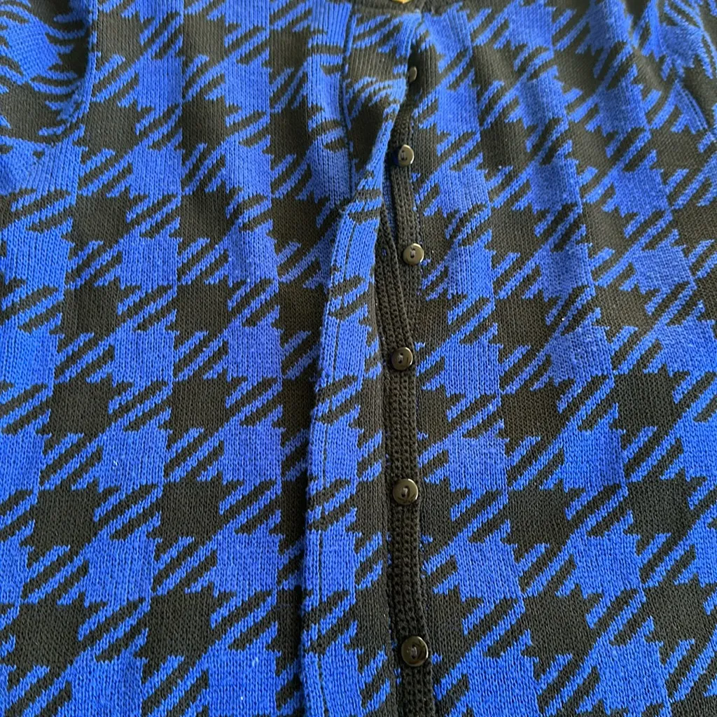 Vintage St John Plaid Button Up Sweater Black and Blue Size 6 - Image 7